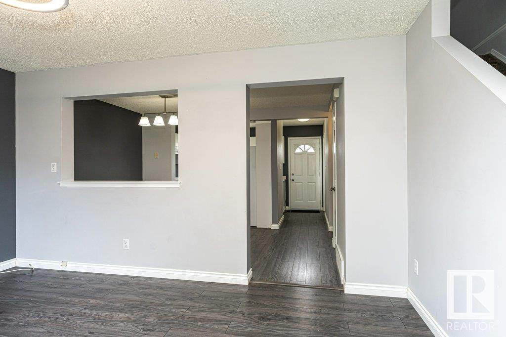 Photo 4 of 1608 Mill Woods Rd E Nw, Edmonton AB