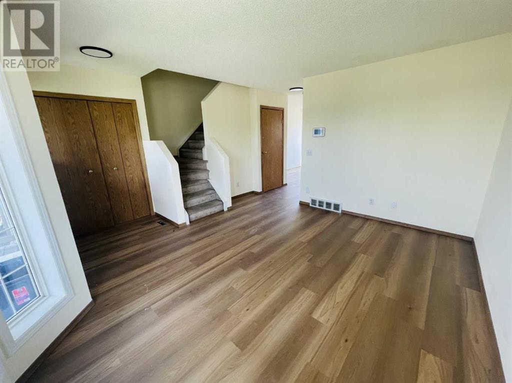 216 Hidden Hills Road NW, Calgary, Alberta