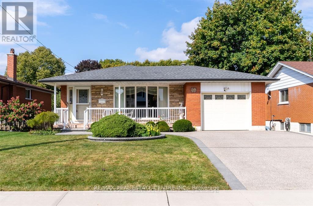 Single Family House for Sale in LOWER   SAN REMO DRIVE Hamilton (Mountview) 