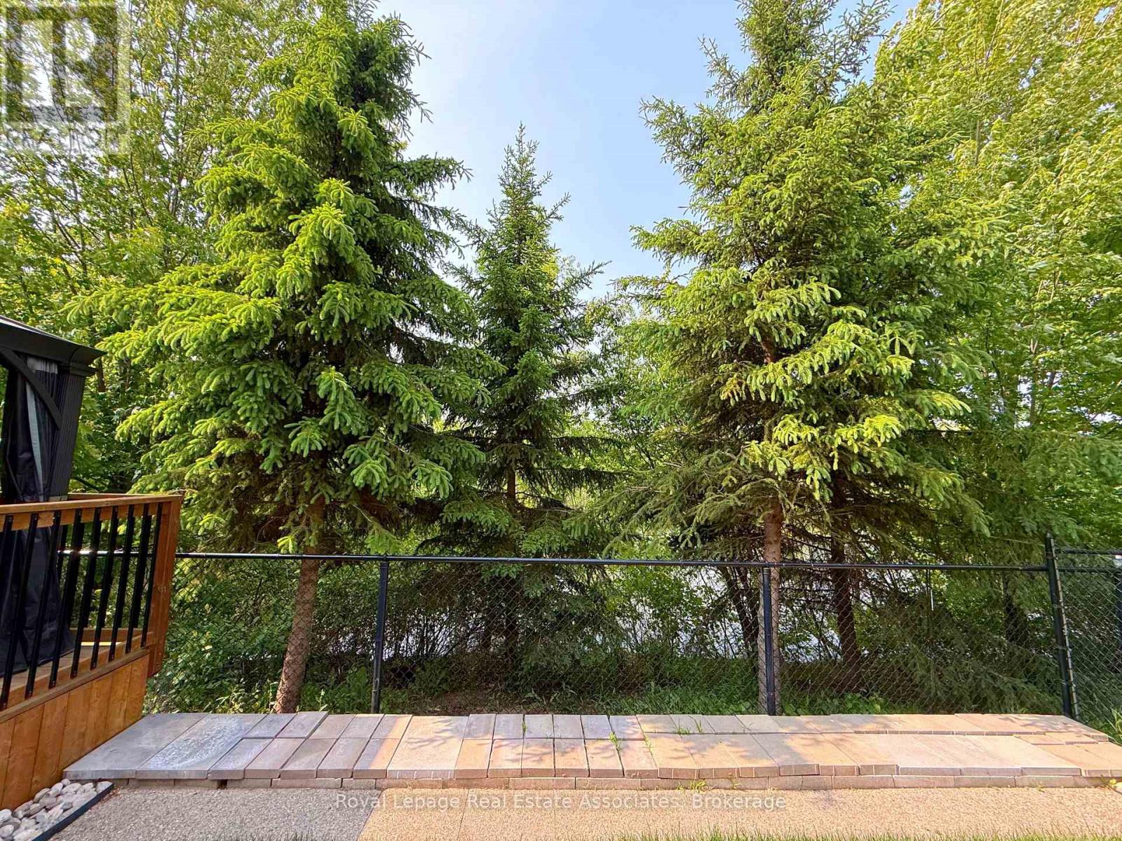 Photo 14 of 703 Robert Ferrie Drive, Kitchener ON