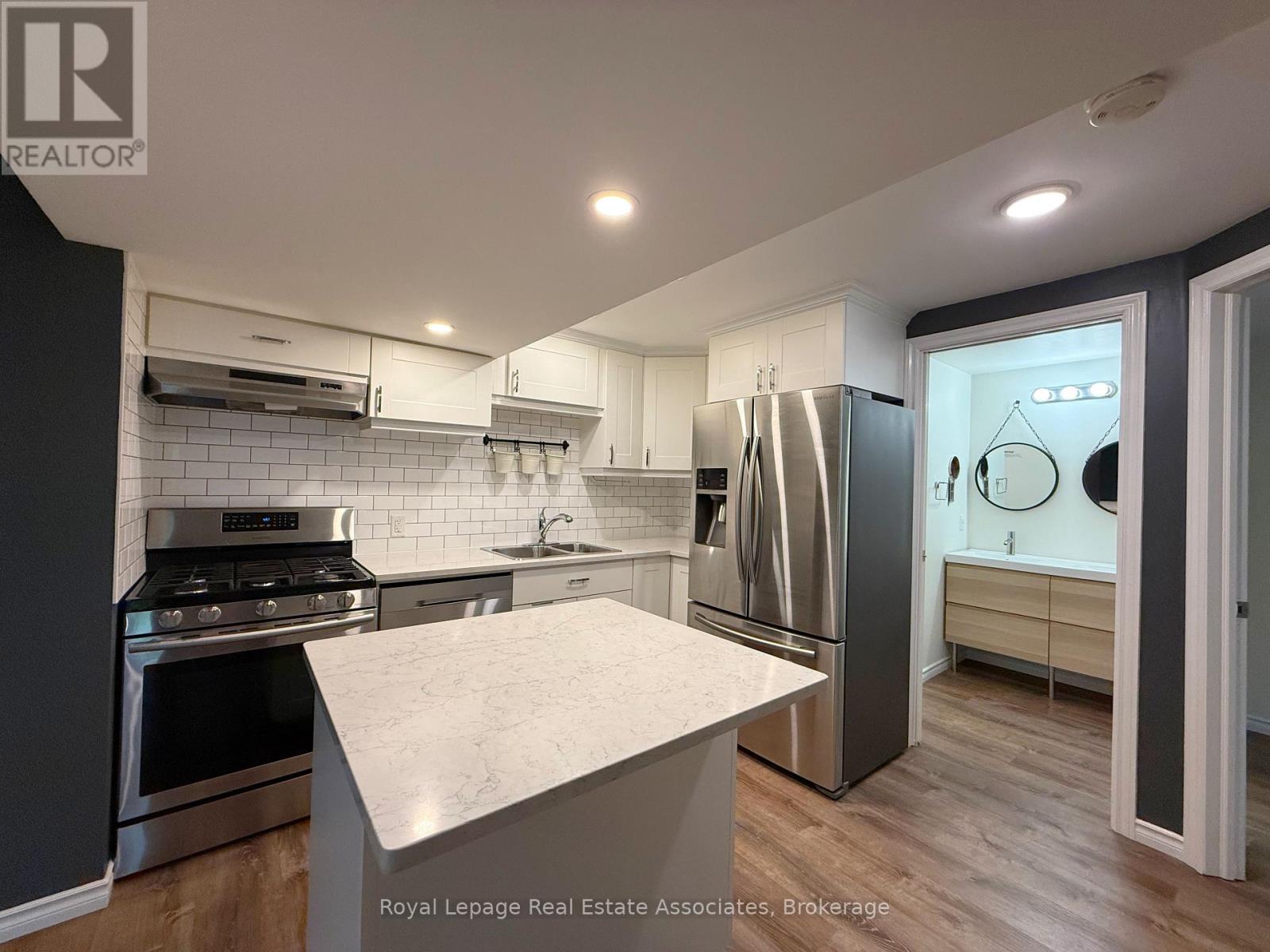 Photo 8 of 703 Robert Ferrie Drive, Kitchener ON