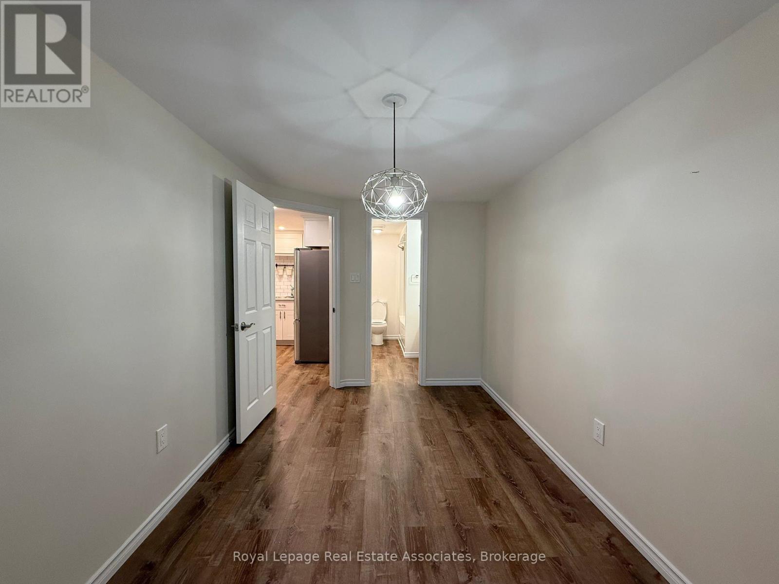 Photo 10 of 703 Robert Ferrie Drive, Kitchener ON