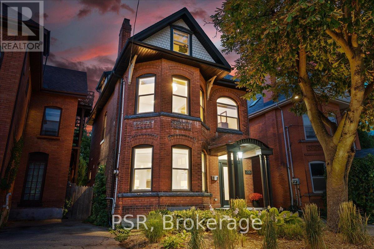 Photo 5 of 220 Herkimer Street, Hamilton ON