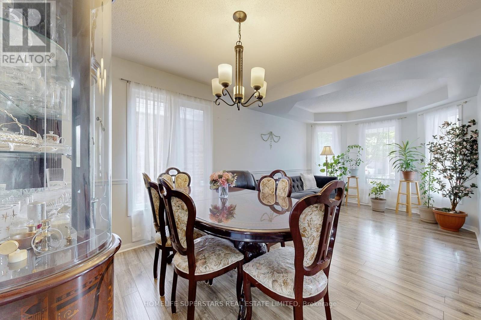 Photo 37 of 68 Nunn Crescent, New Tecumseth ON