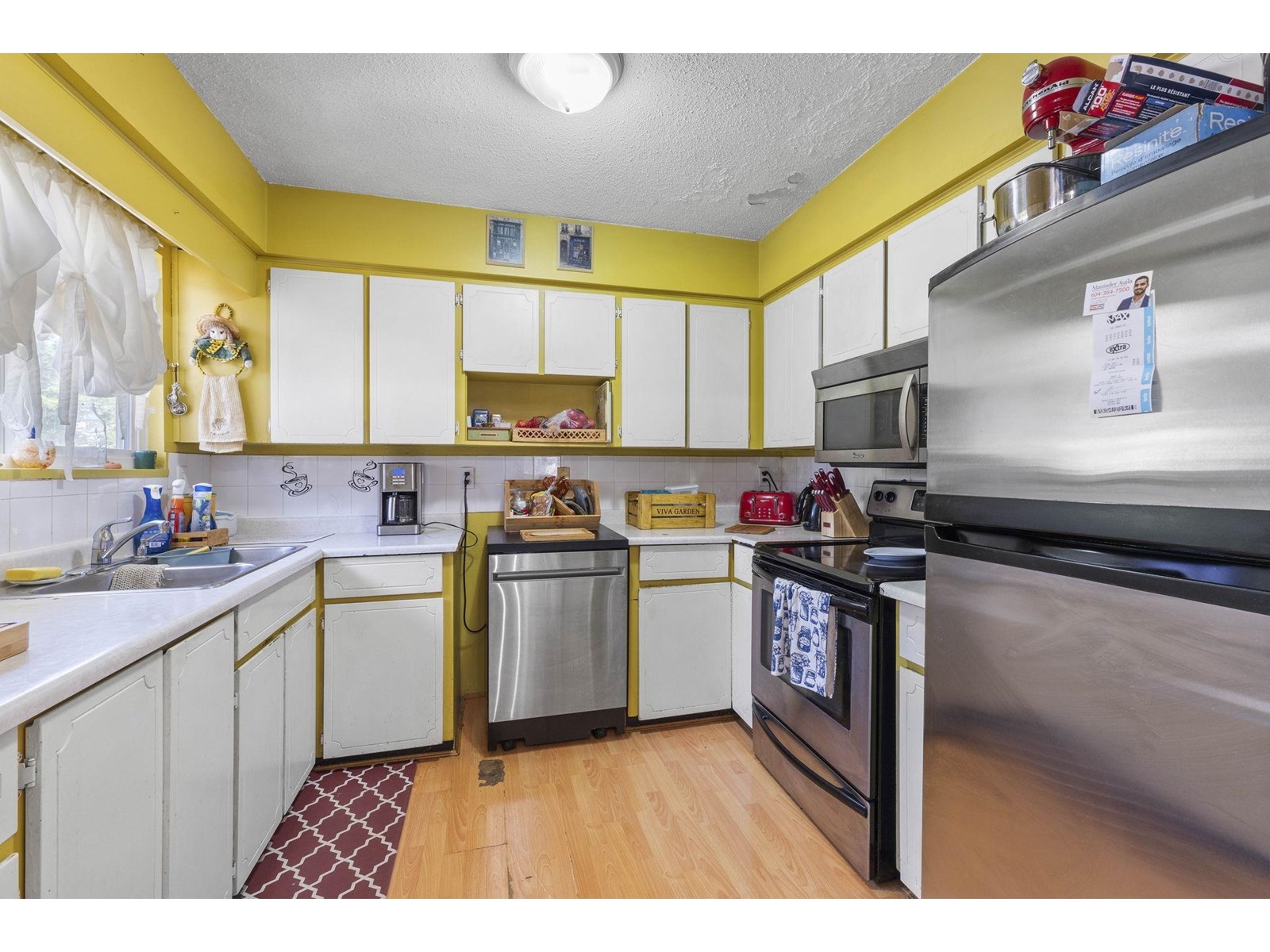 Photo 10 of 14171 74 A Avenue, Surrey BC