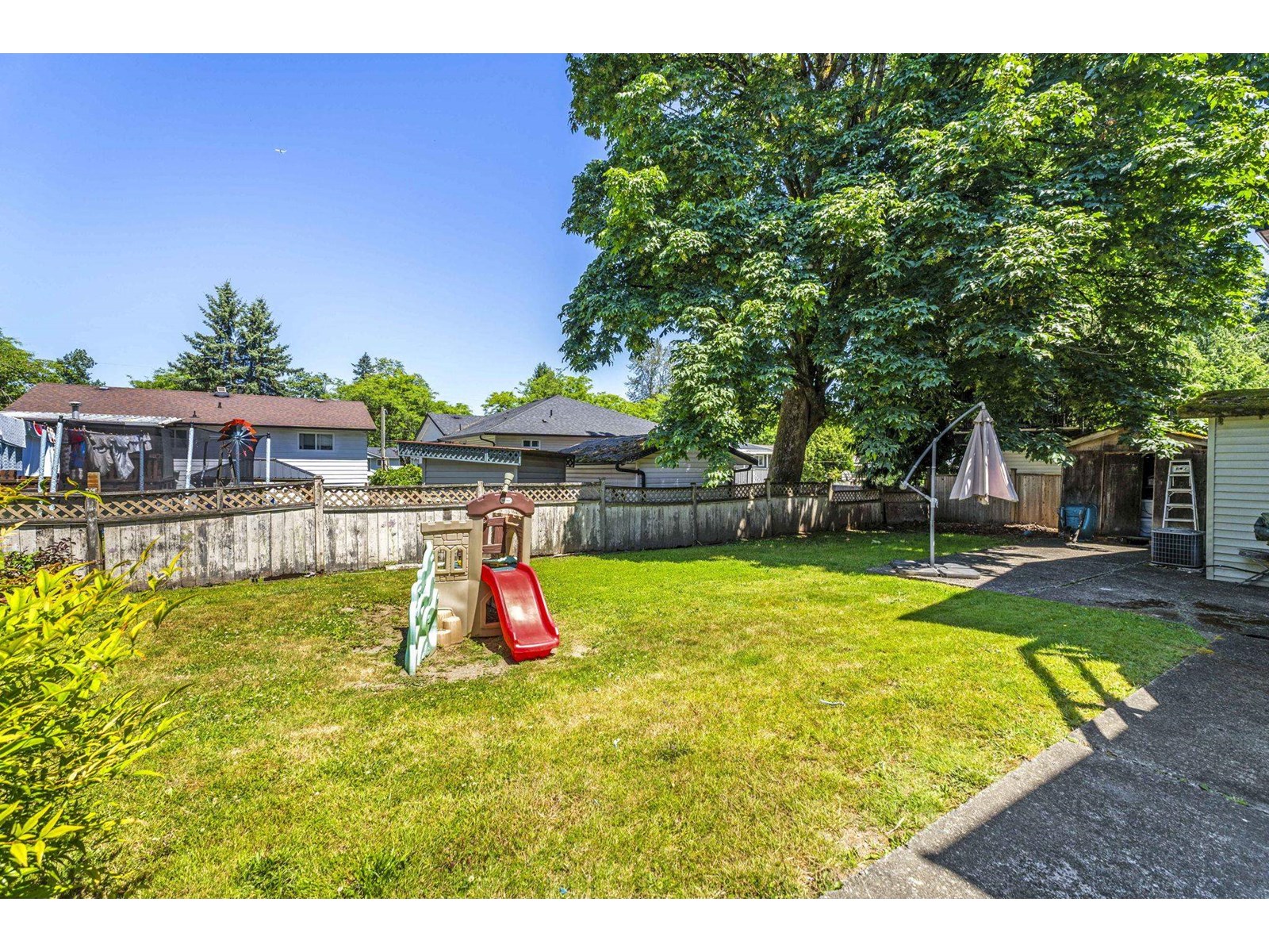 Photo 37 of 14171 74 A Avenue, Surrey BC