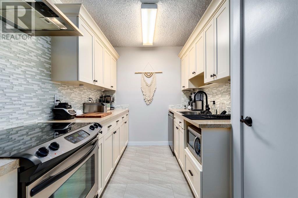 302, 314 14 Street NW, Calgary, Alberta