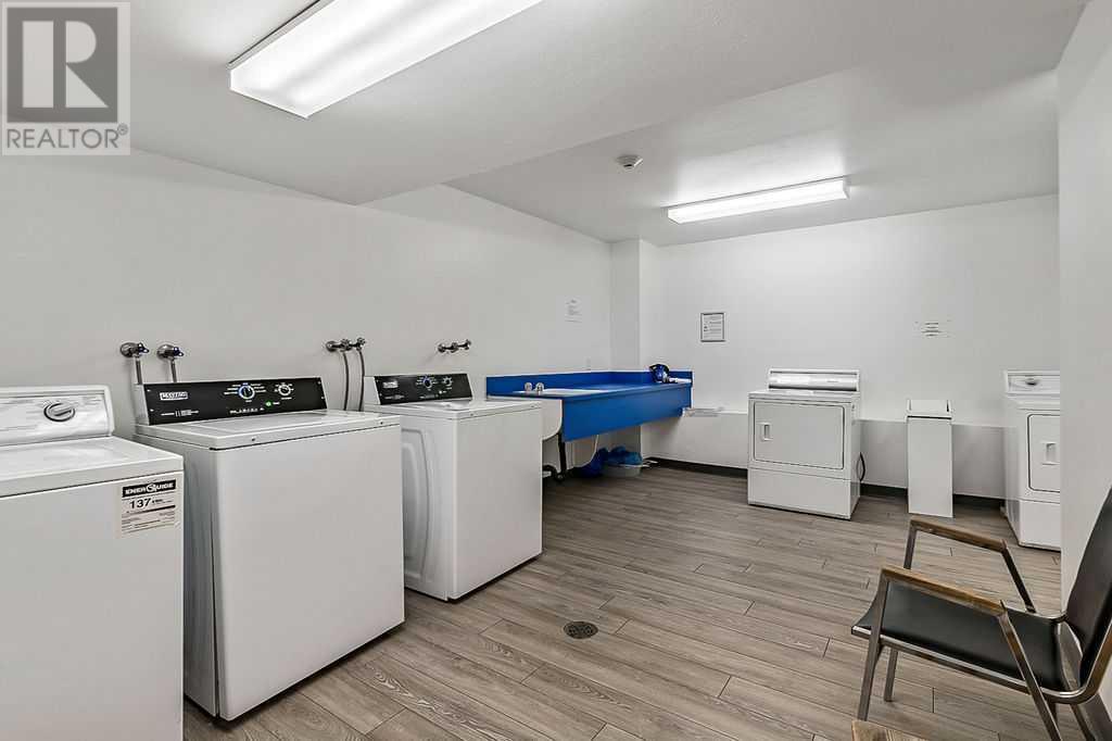 Single Family House for Sale in    Street NW Varsity Calgary 