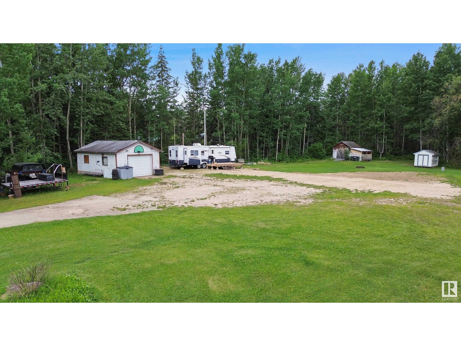 Photo 12 of 41 4219 Twp 545, Rural Lac Ste Anne County AB