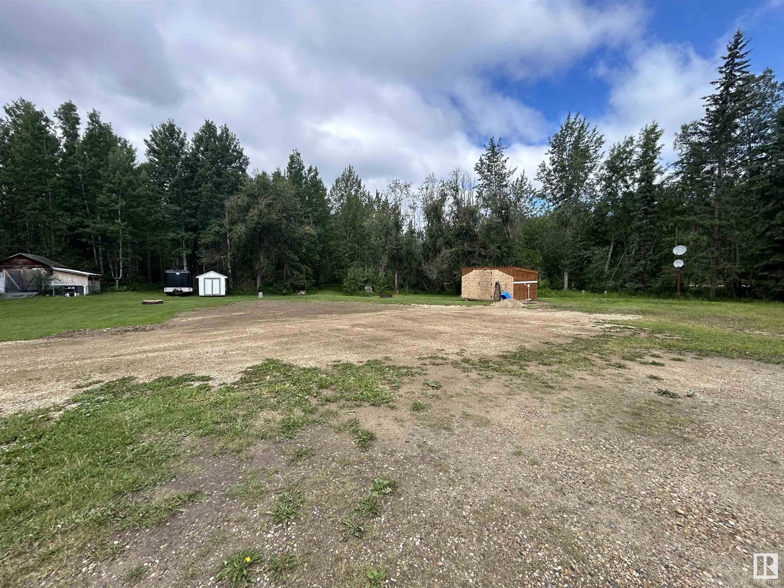Photo 16 of 41 4219 Twp 545, Rural Lac Ste Anne County AB