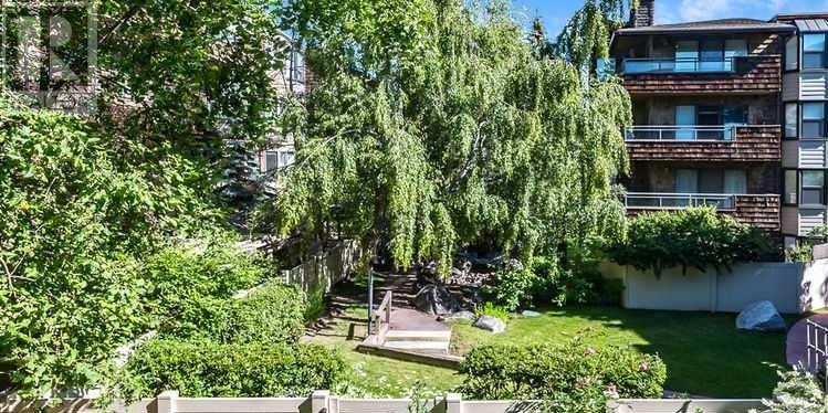 Single Family House for Sale in    Street NW Varsity Calgary 