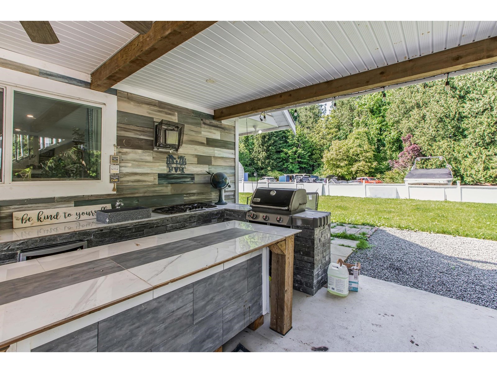 Photo 11 of 15 29750 Sangara Avenue, Abbotsford BC