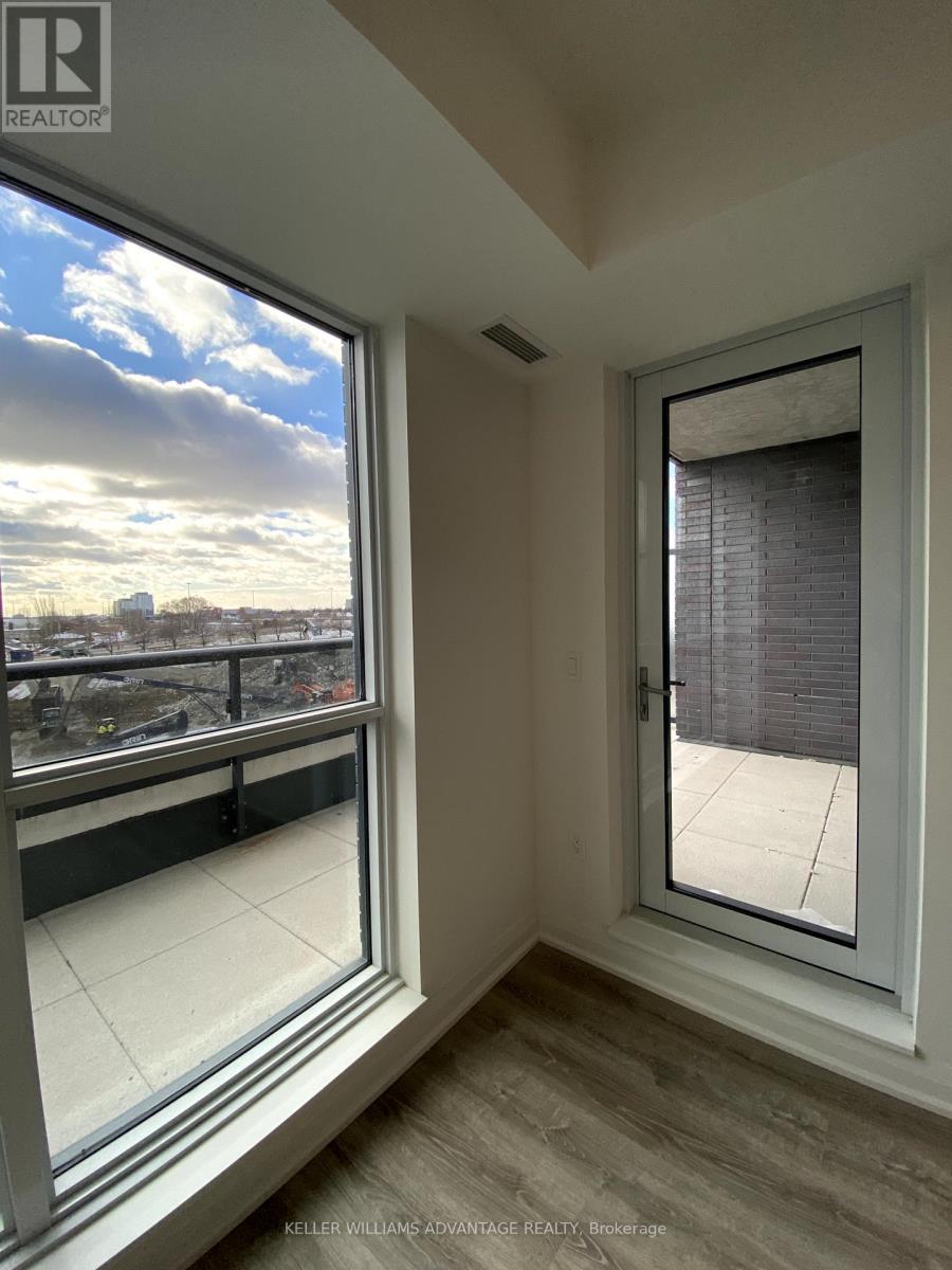 Photo 23 of 422 10 Gibbs Road, Toronto ON