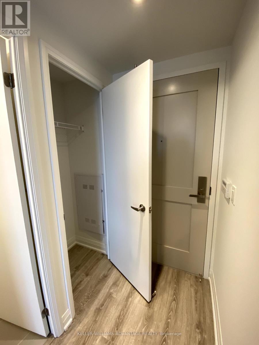 Photo 13 of 422 10 Gibbs Road, Toronto ON