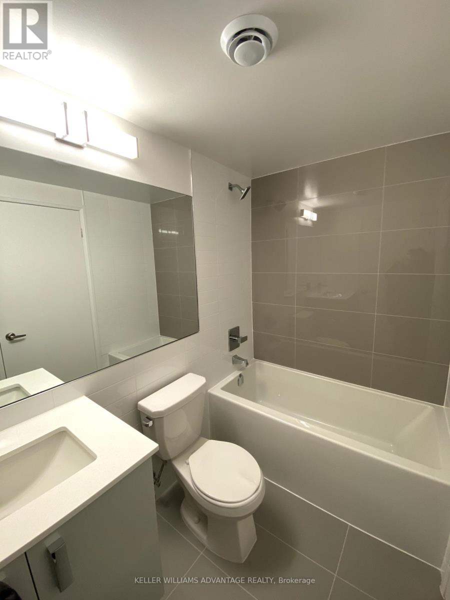 Photo 29 of 422 10 Gibbs Road, Toronto ON