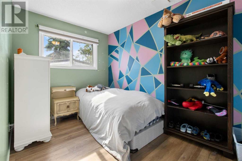 Single Family House Bungalow for Sale in  Penrith Crescent SE Penbrooke Meadows Calgary 