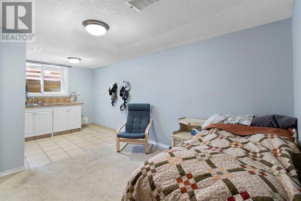 Single Family House Bungalow for Sale in  Penrith Crescent SE Penbrooke Meadows Calgary 
