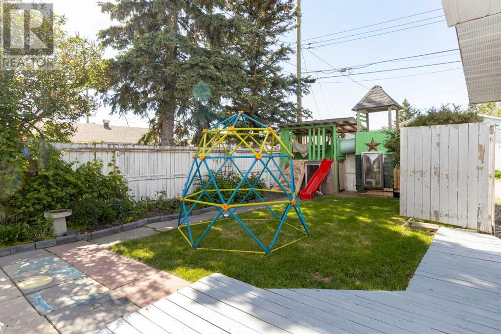 Single Family House Bungalow for Sale in  Penrith Crescent SE Penbrooke Meadows Calgary 