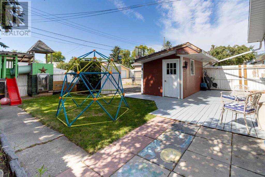 Single Family House Bungalow for Sale in  Penrith Crescent SE Penbrooke Meadows Calgary 