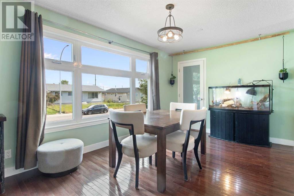 Single Family House Bungalow for Sale in  Penrith Crescent SE Penbrooke Meadows Calgary 