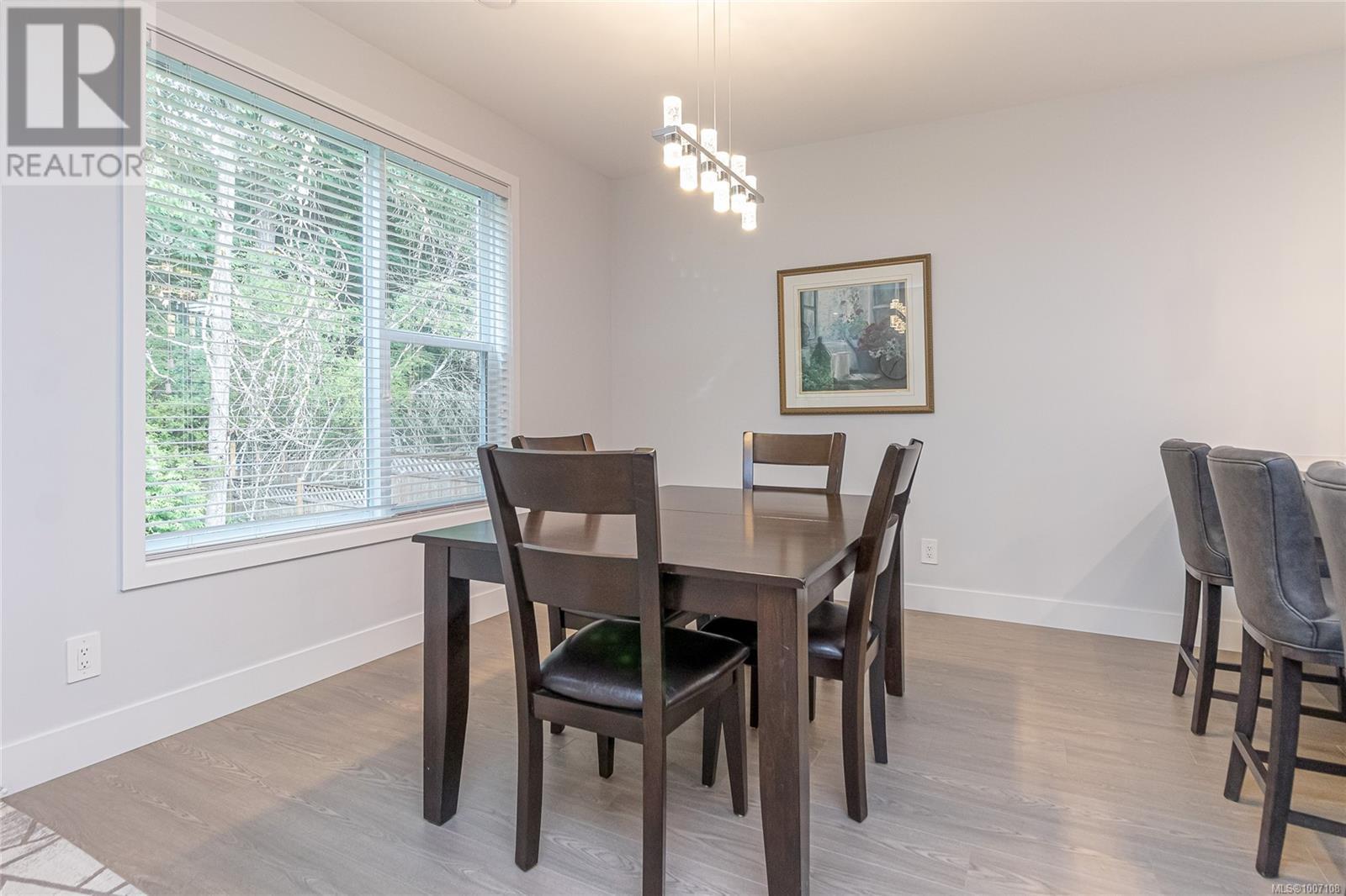 Photo 8 of 370 Vienna Pl, Nanaimo BC