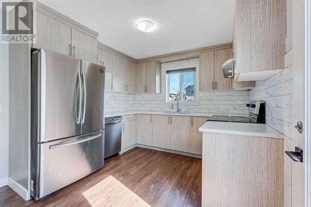Single Family House Bi-level for Sale in  Castlebrook Rise NE Castleridge Calgary 
