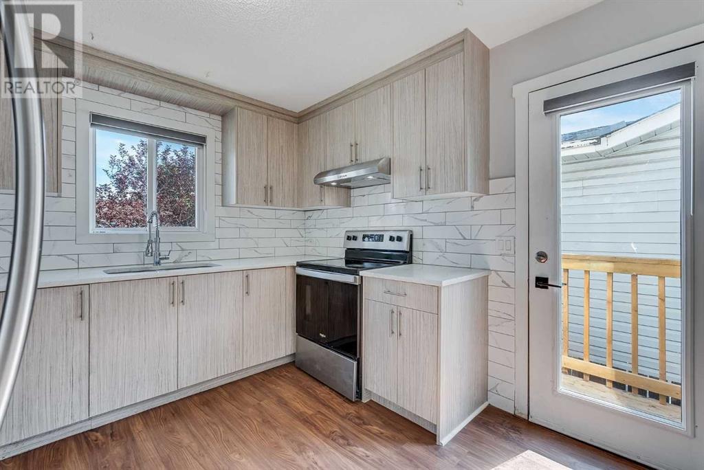 Single Family House Bi-level for Sale in  Castlebrook Rise NE Castleridge Calgary 