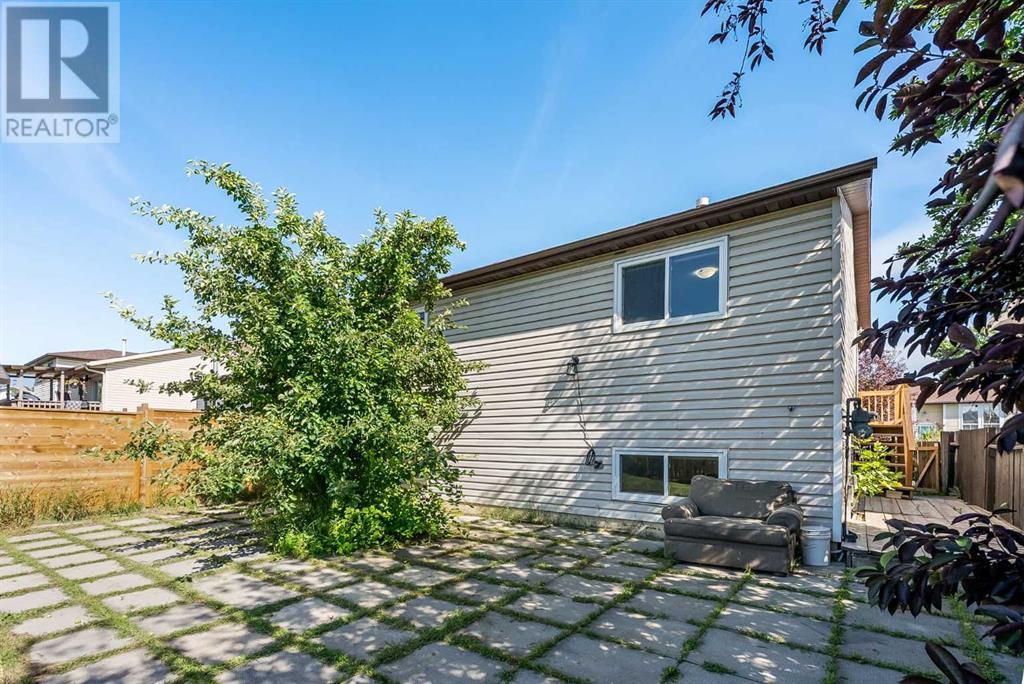 Single Family House Bi-level for Sale in  Castlebrook Rise NE Castleridge Calgary 