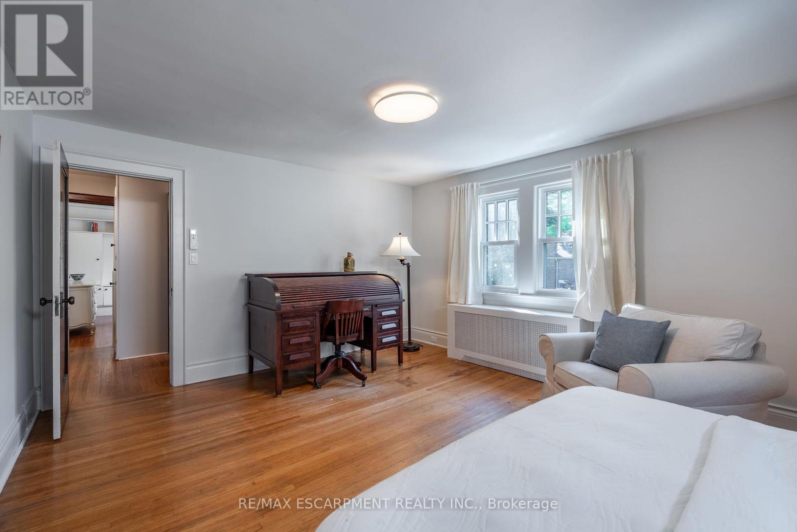 Photo 27 of 154 Dalewood Crescent, Hamilton ON
