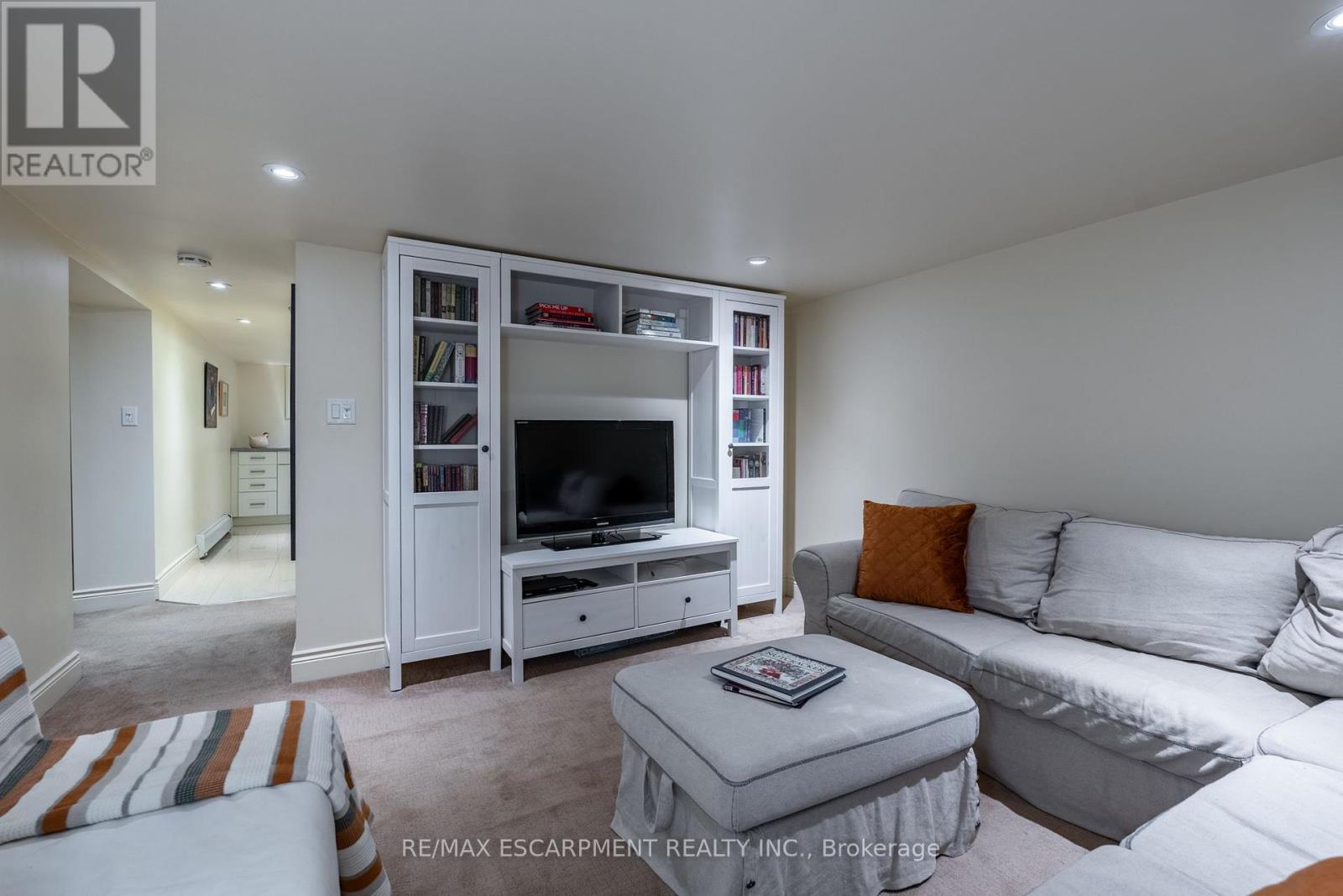 Photo 40 of 154 Dalewood Crescent, Hamilton ON