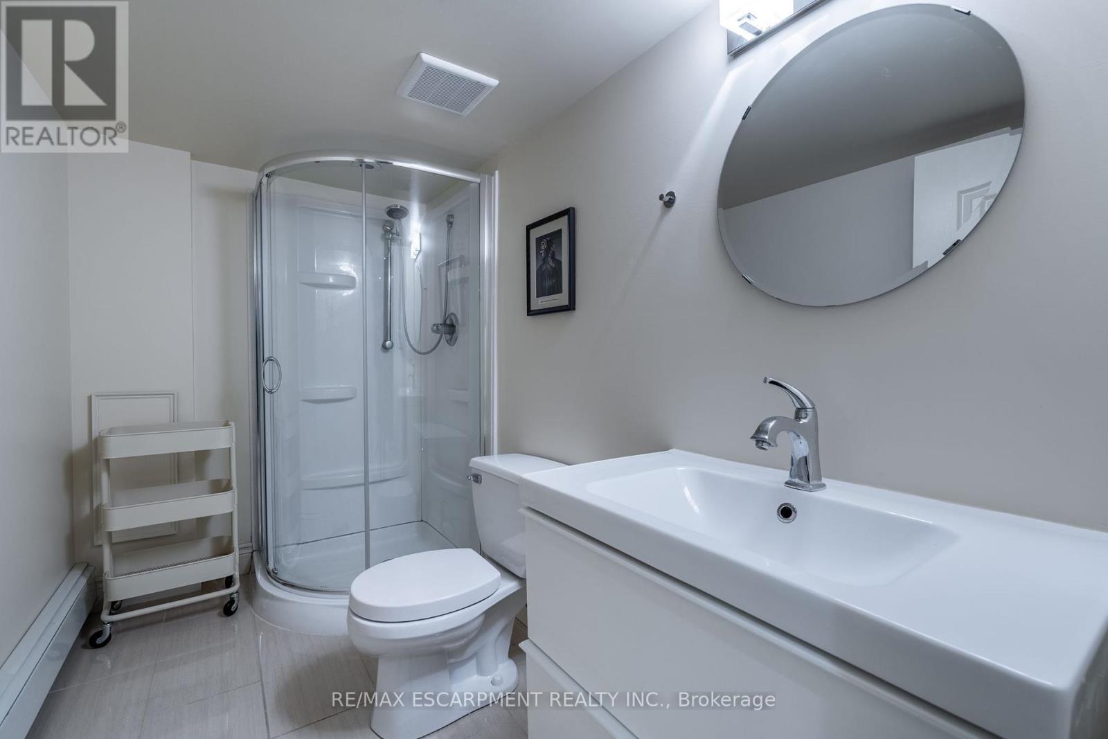 Photo 42 of 154 Dalewood Crescent, Hamilton ON