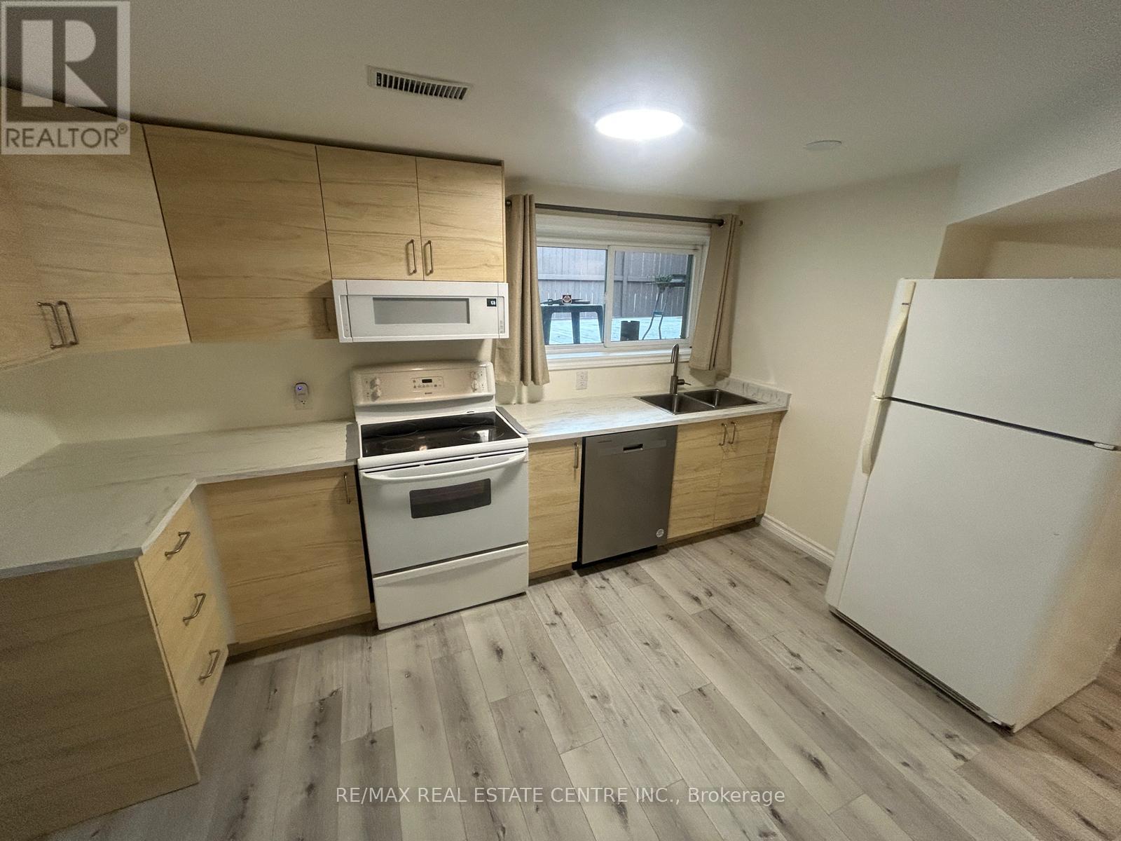 Single Family House for Sale in LOWER   SAN REMO DRIVE Hamilton (Mountview) 