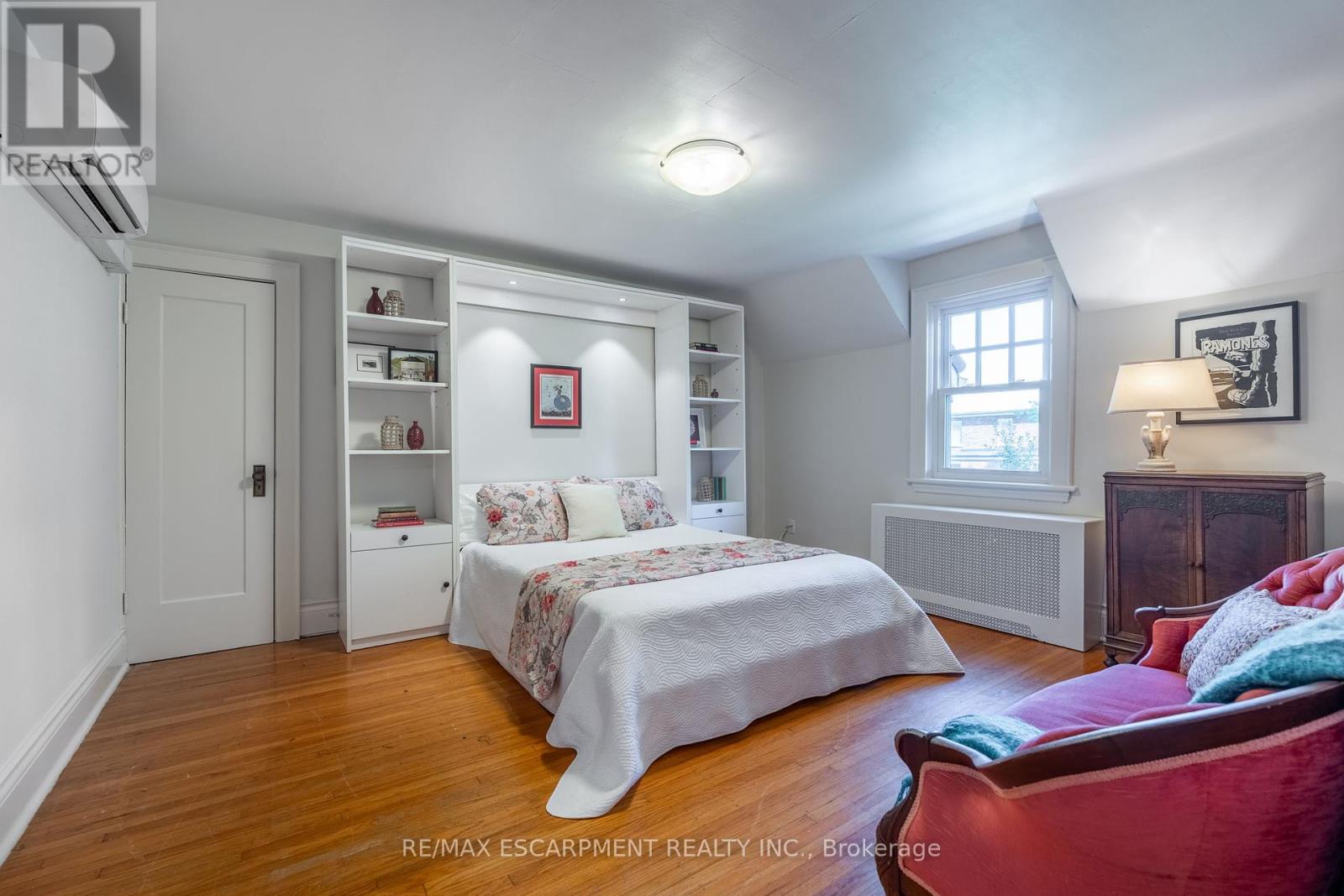 Photo 28 of 154 Dalewood Crescent, Hamilton ON