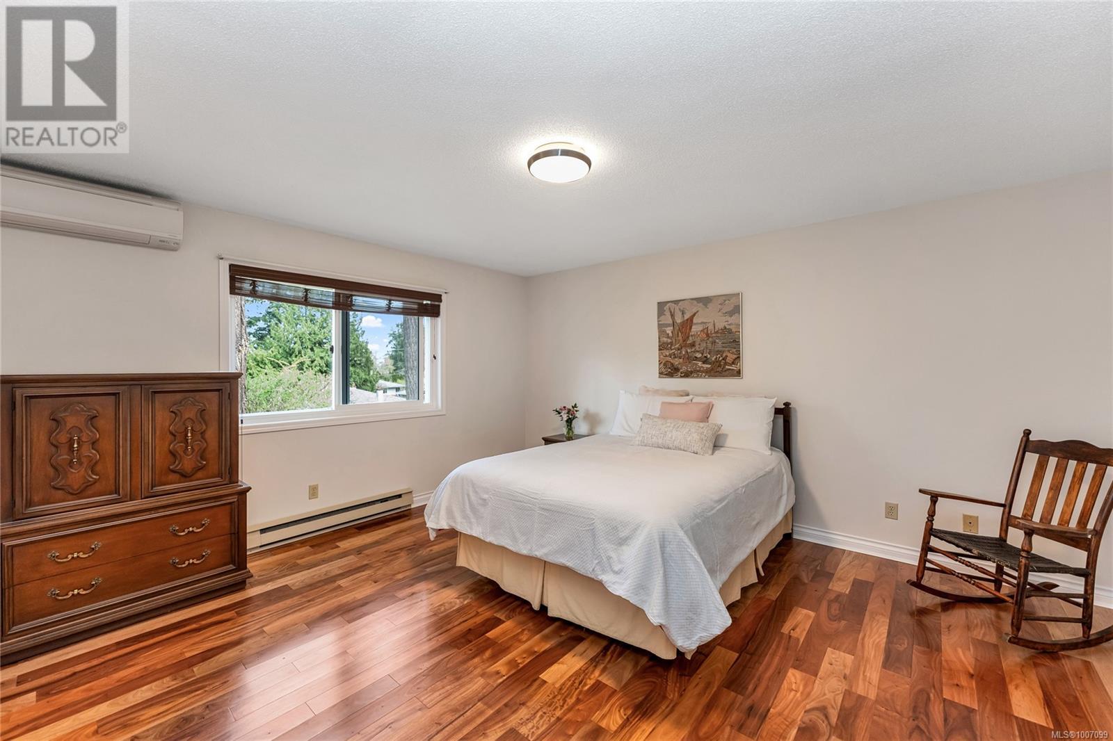 Photo 22 of 775 Menawood Pl, Saanich BC