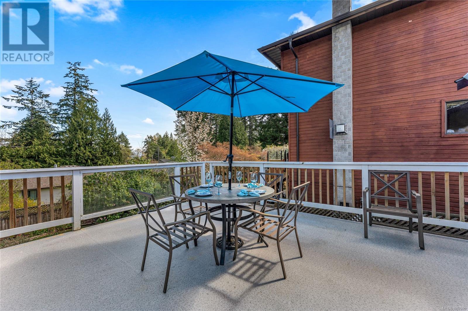 Photo 38 of 775 Menawood Pl, Saanich BC