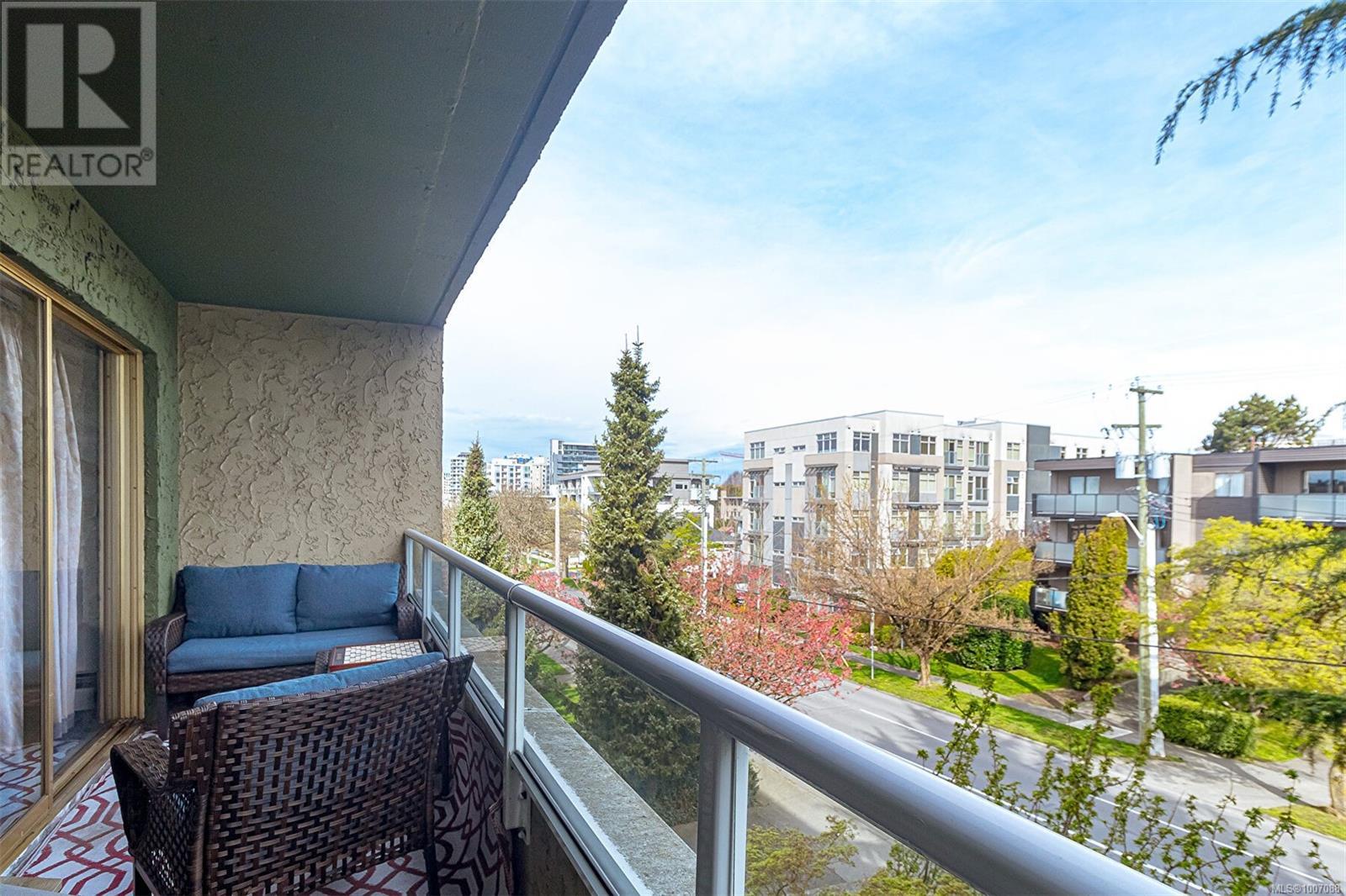 Photo 15 of 301 1235 Johnson St, Victoria BC