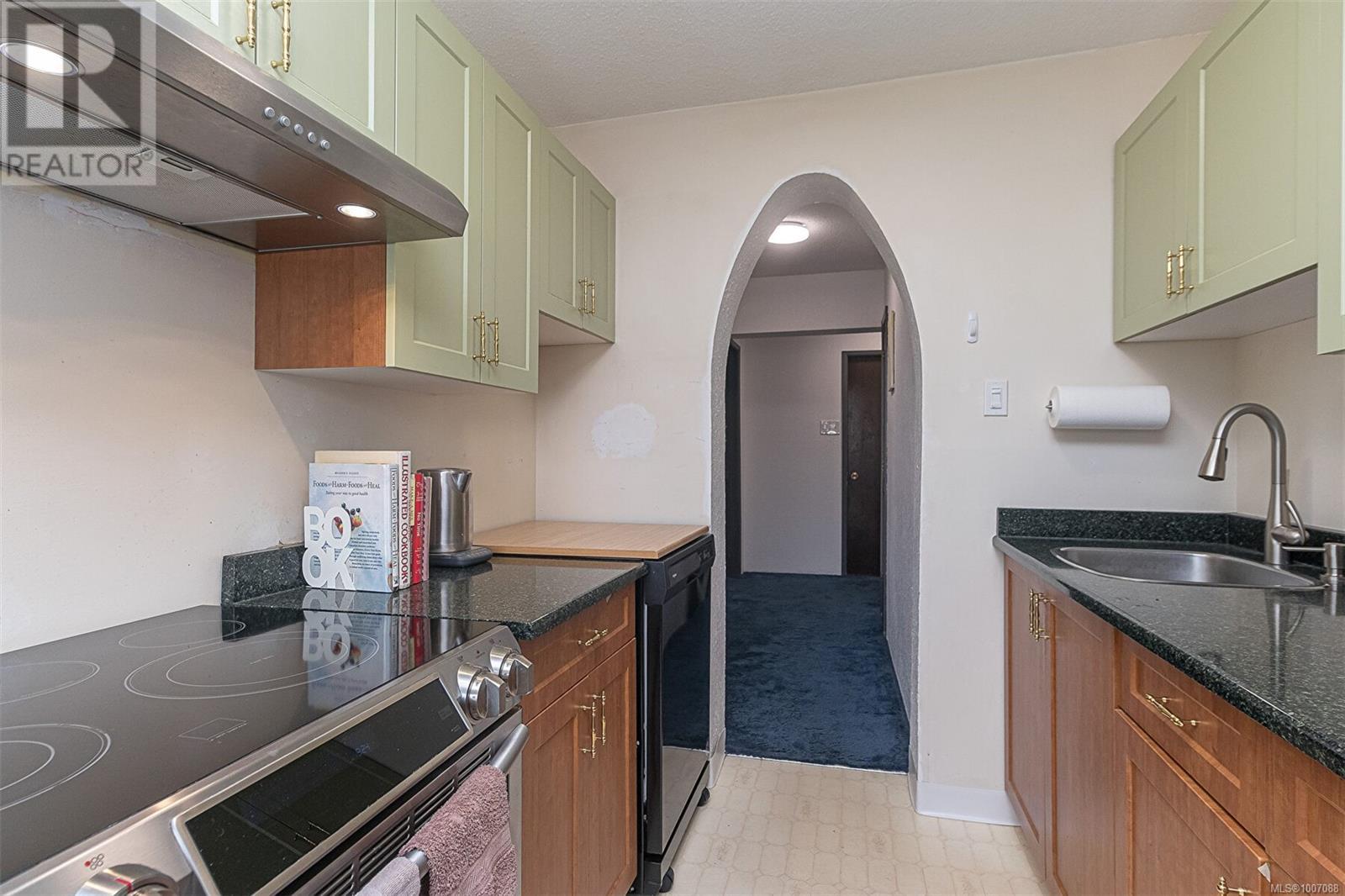 Photo 12 of 301 1235 Johnson St, Victoria BC