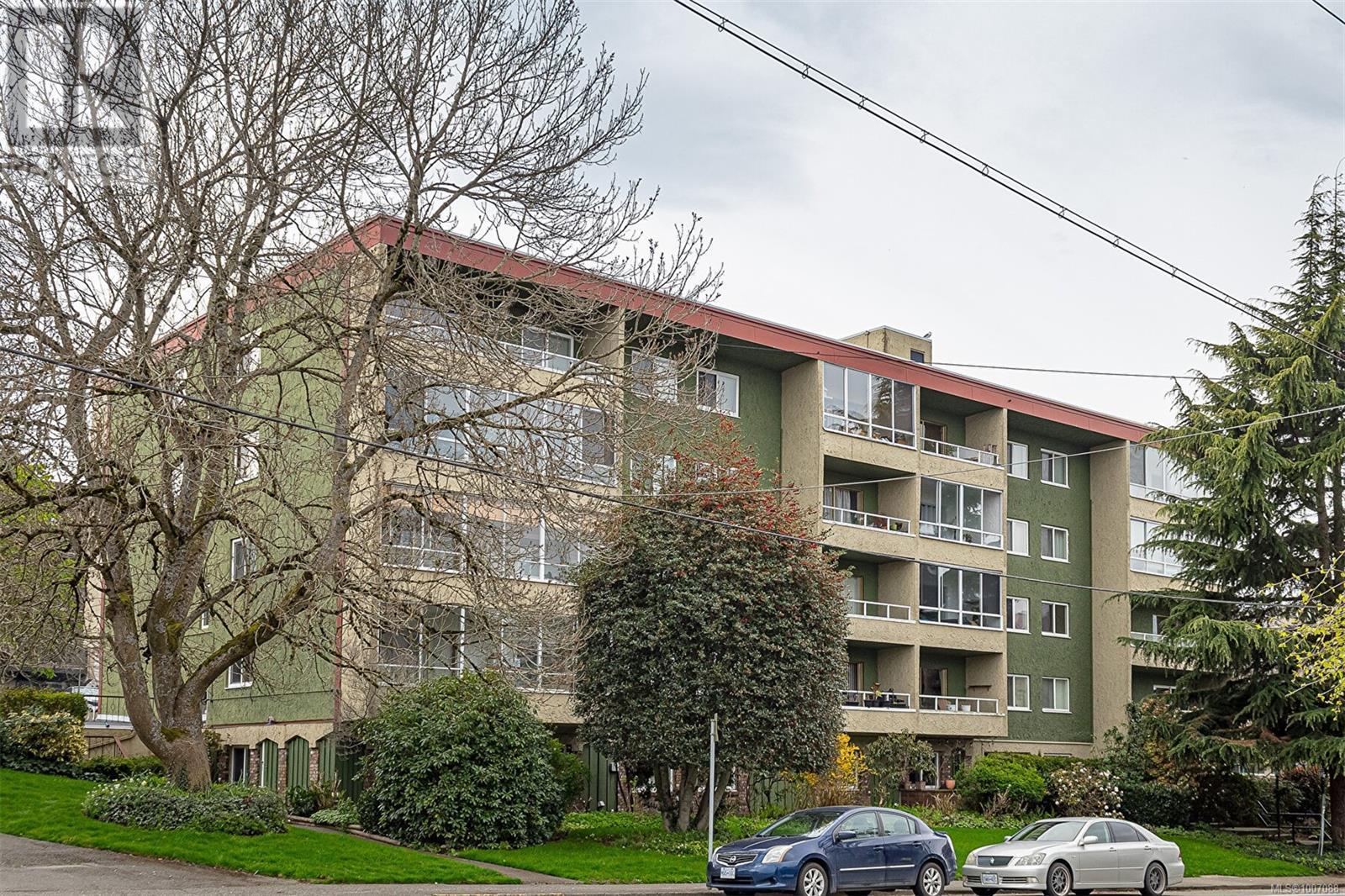Photo 24 of 301 1235 Johnson St, Victoria BC