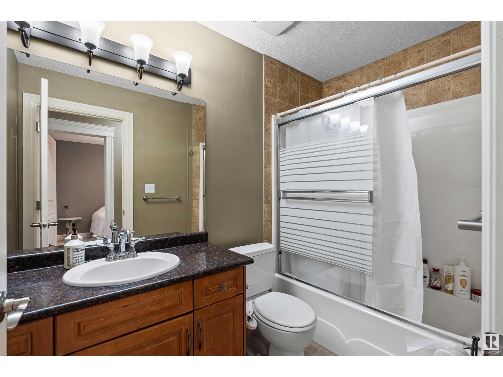 Photo 20 of 7918 7 Av Sw, Edmonton AB