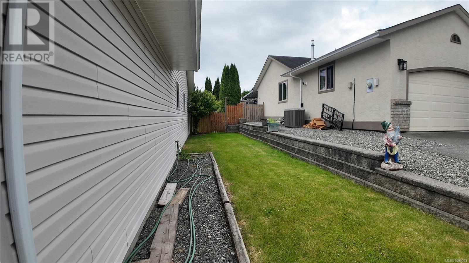 Photo 45 of 601 Azalea Pl, Campbell River BC