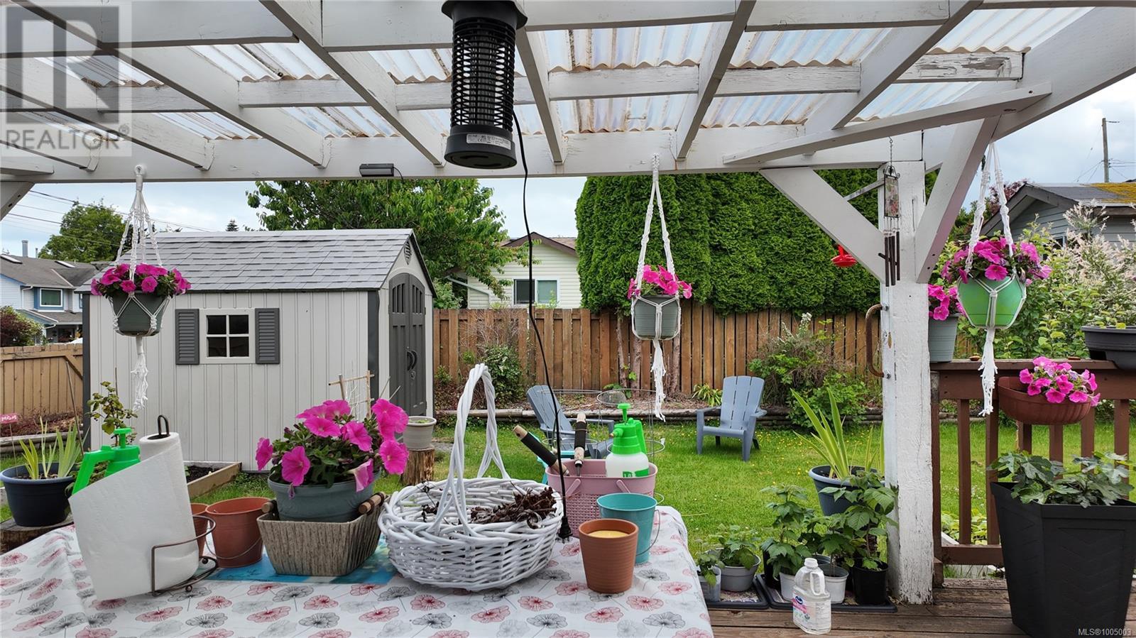 Photo 37 of 601 Azalea Pl, Campbell River BC