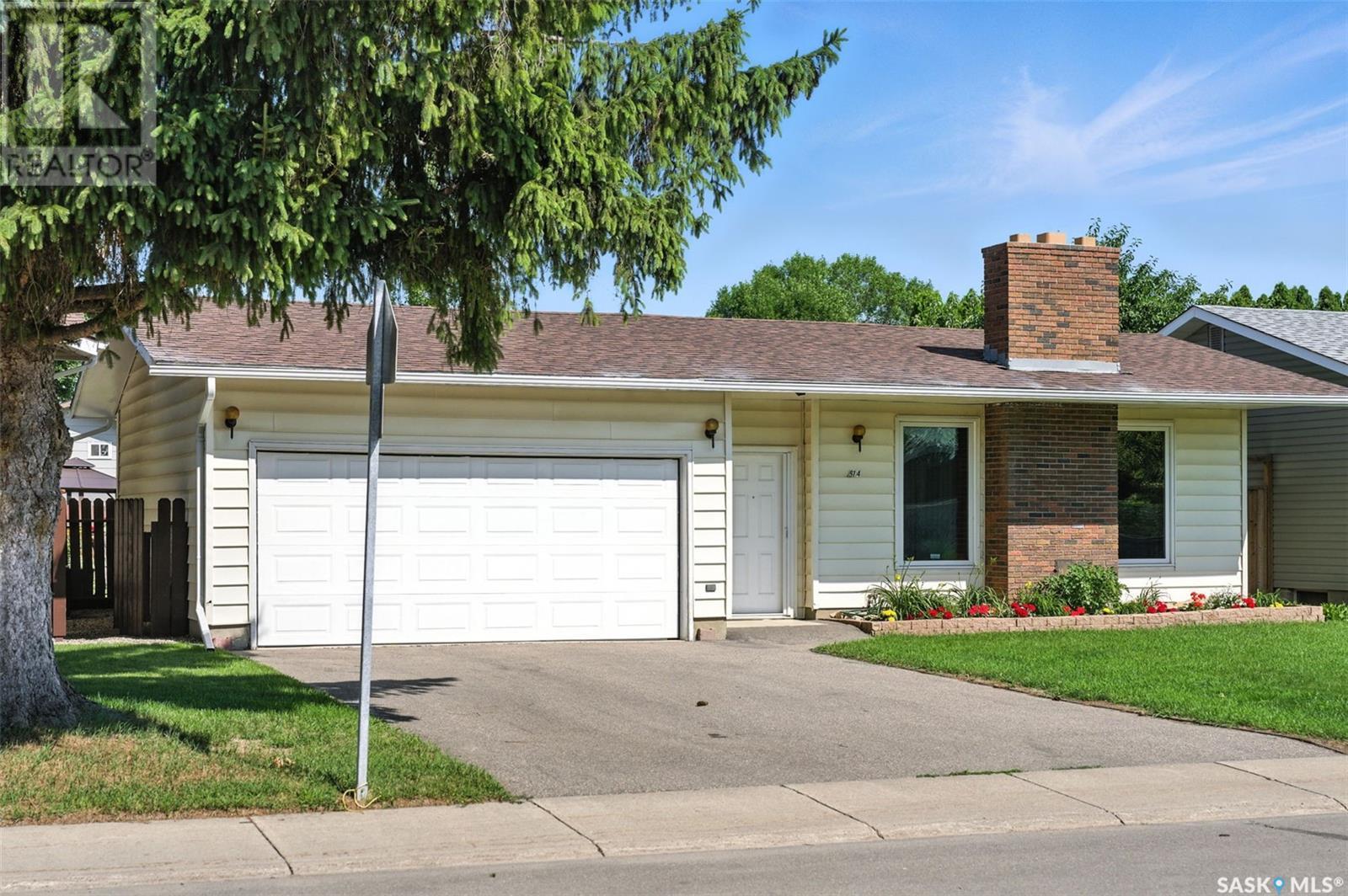Photo 2 of 514 Forrester Road, Saskatoon SK