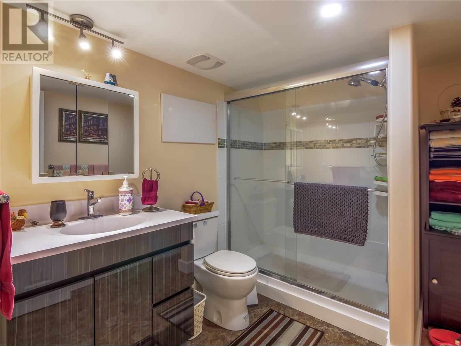 2445 South Main Street Unit# 102, Penticton