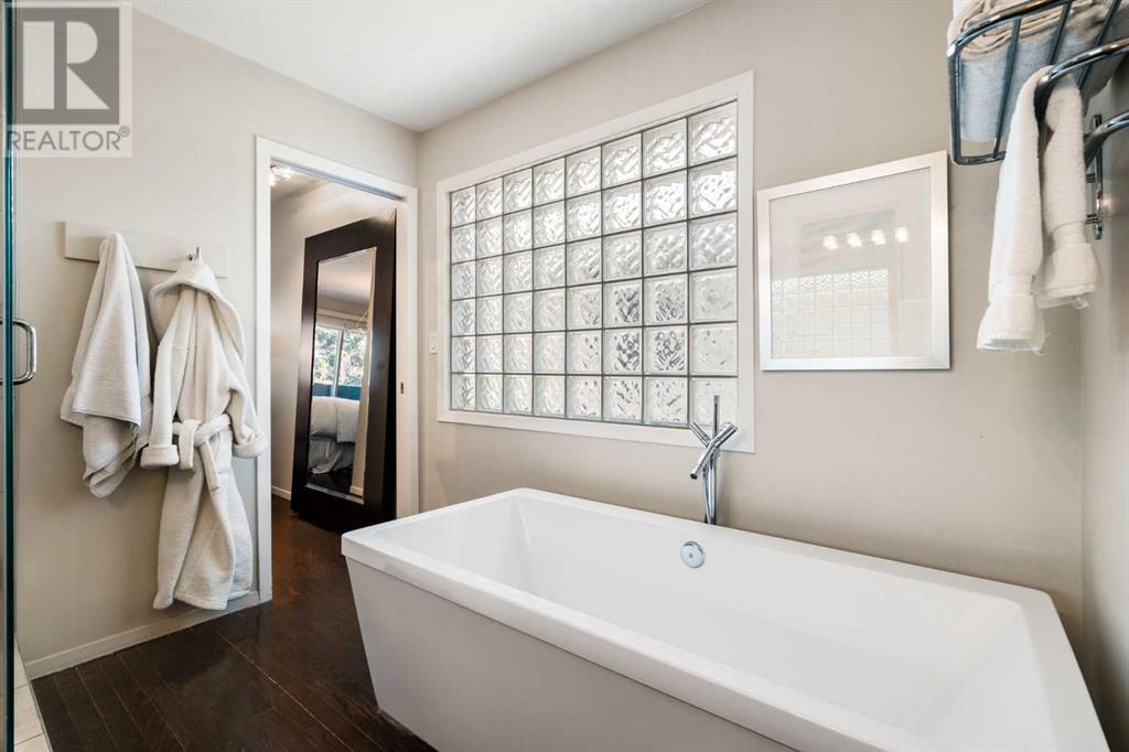 Single Family House for Sale in   Avenue SW South Calgary Calgary 