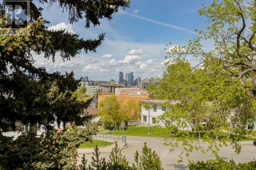 Single Family House for Sale in   Avenue SW South Calgary Calgary 