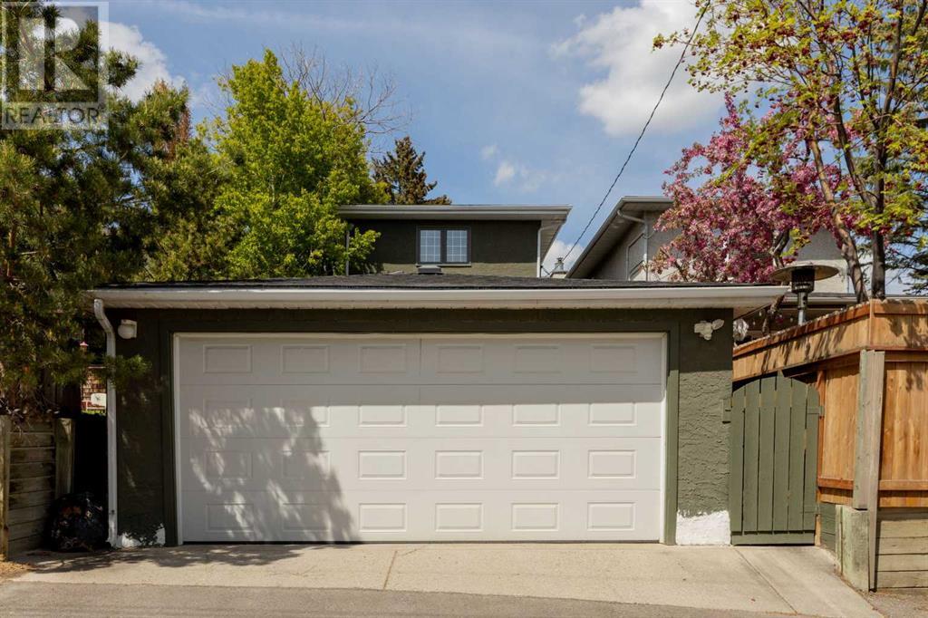 Single Family House for Sale in   Avenue SW South Calgary Calgary 