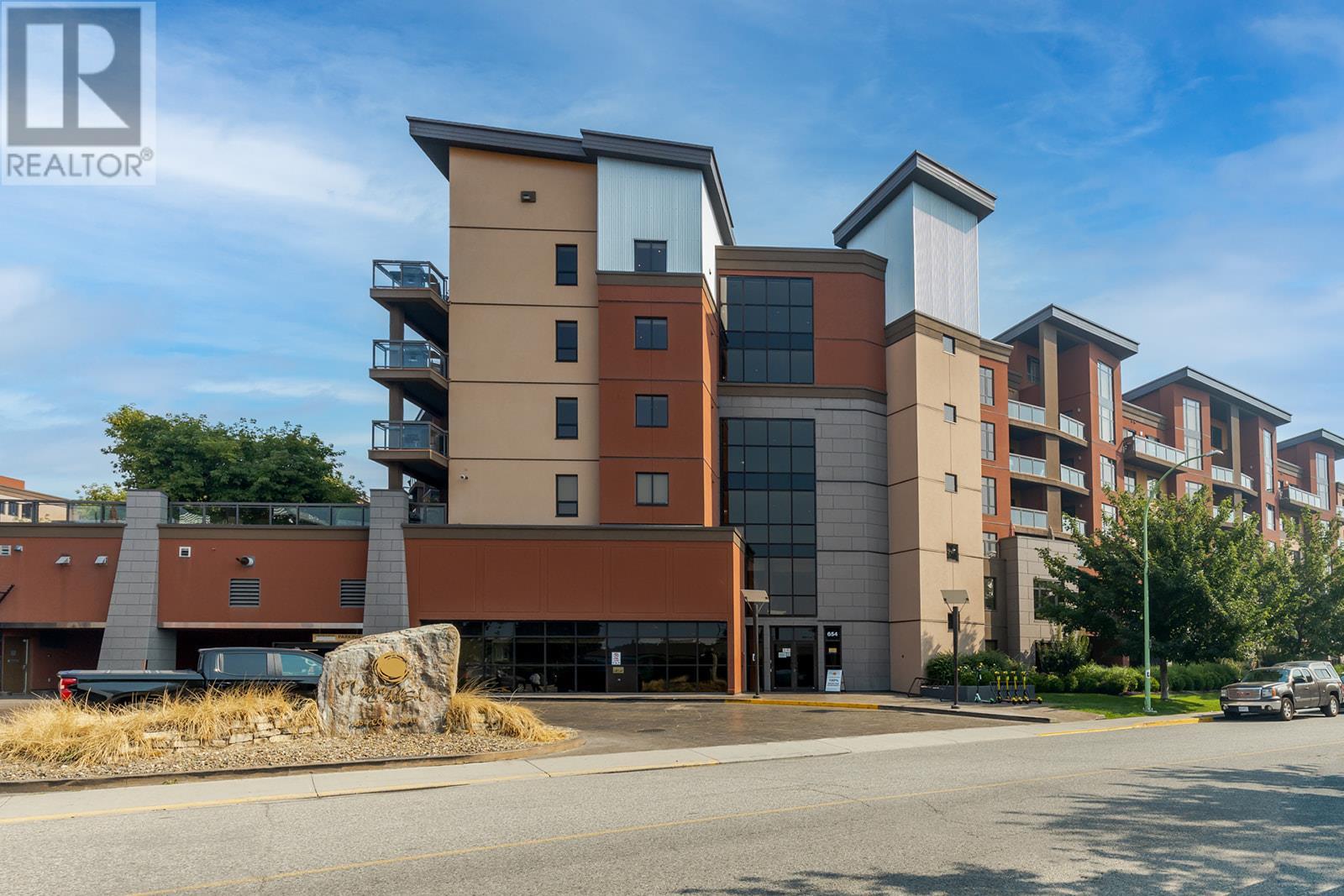 Photo 9 of 654 Cook Road Unit 321, Kelowna BC