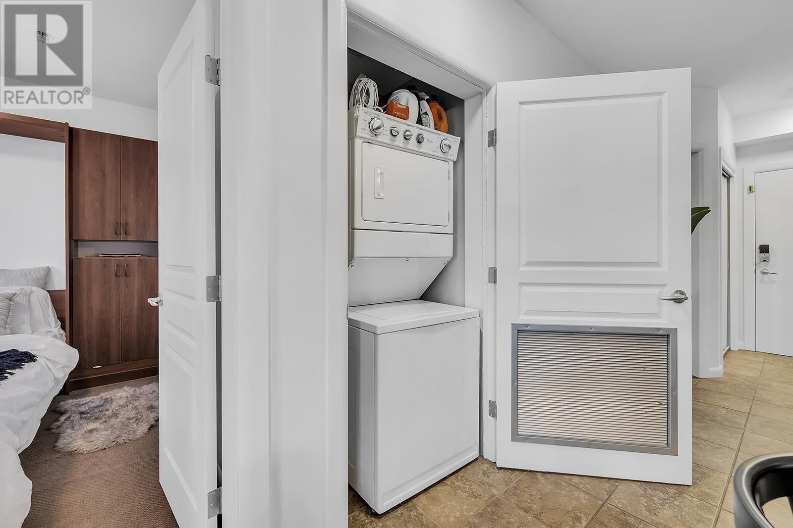 Photo 5 of 654 Cook Road Unit 321, Kelowna BC