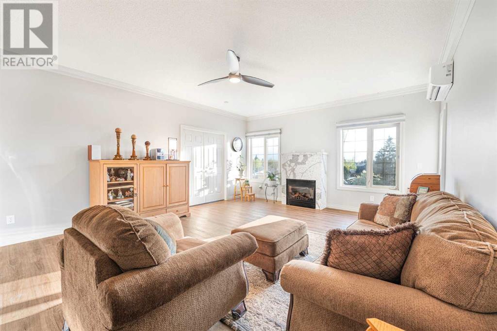 Single Family House for Sale in    Street SW Glenbrook Calgary 
