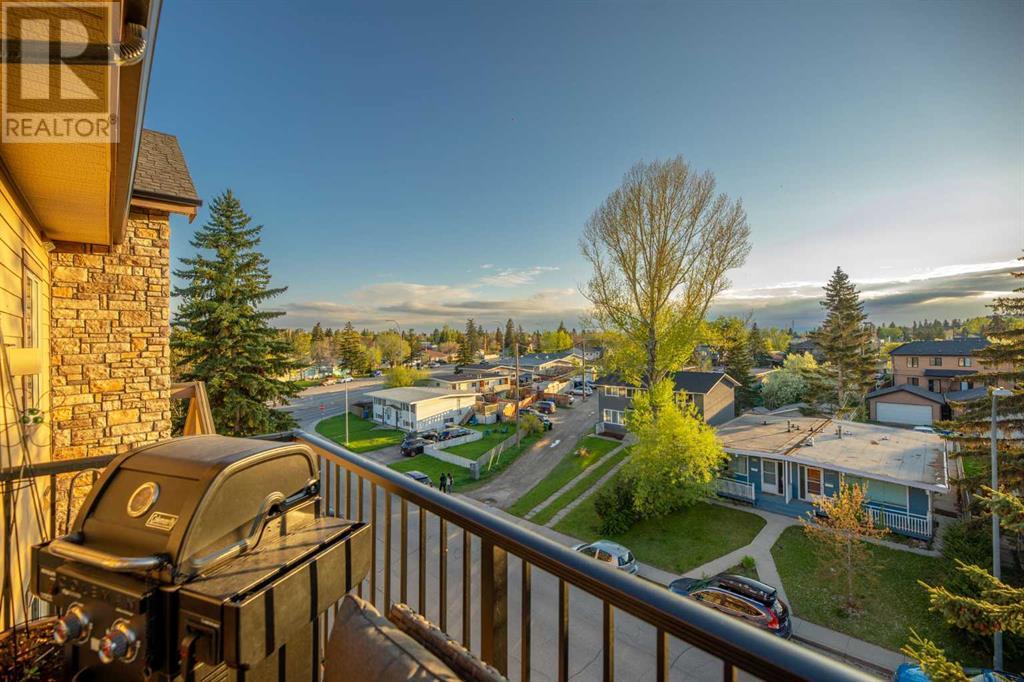 Single Family House for Sale in    Street SW Glenbrook Calgary 